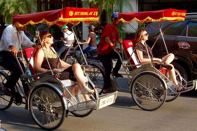CYCLO + FOOD TOUR  + FOOT MASSAGE 1 DAY TRIP IN HANOI